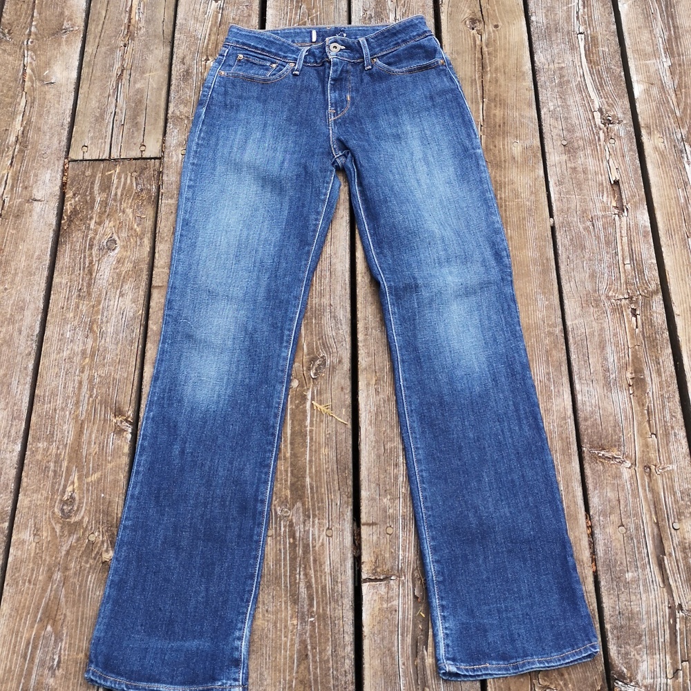 Levi's straight leg jeans